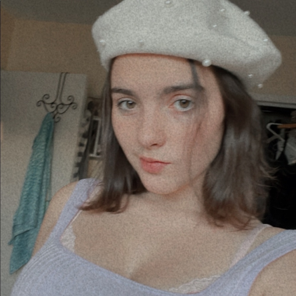 Meet your Posher, Emma